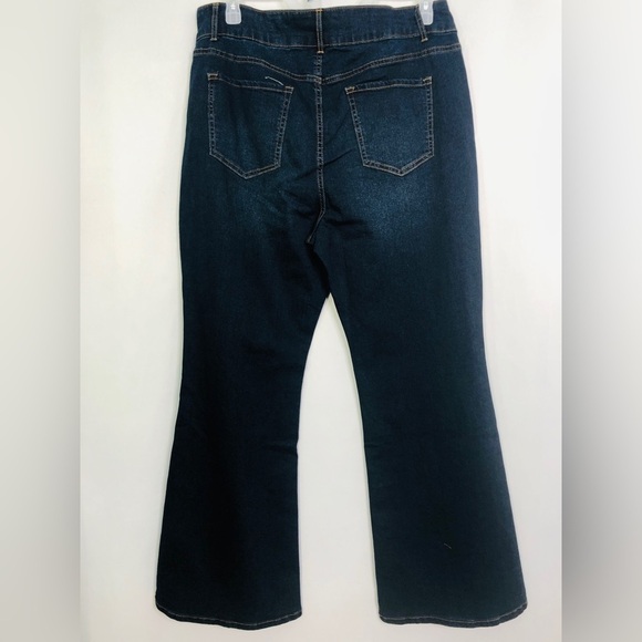 NO BO No Boundaries Plus High-Rise Flare Dark Wash Double Button Jean Size 21 - Picture 4 of 10